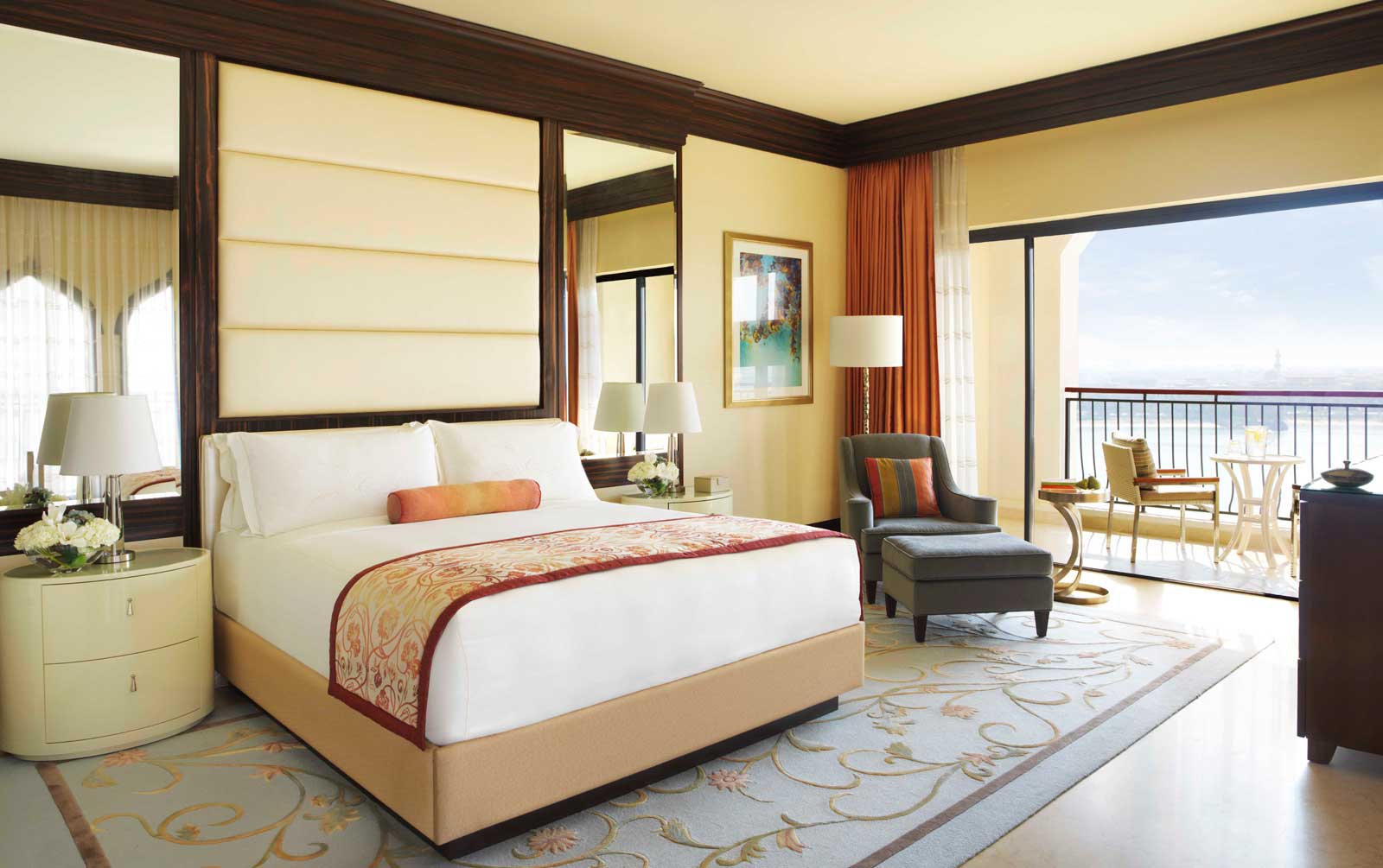 The Ritz-Carlton Abu Dhabi bedroom
