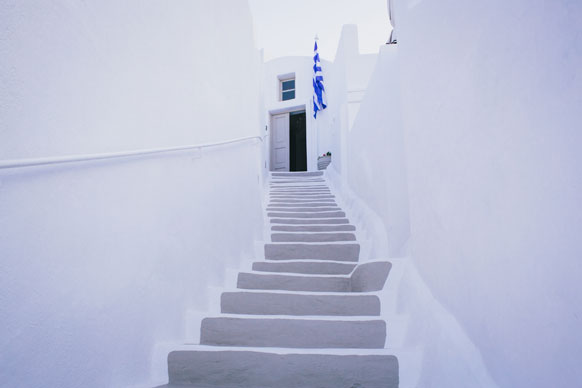 Iconic Santorini boutique cave hotel