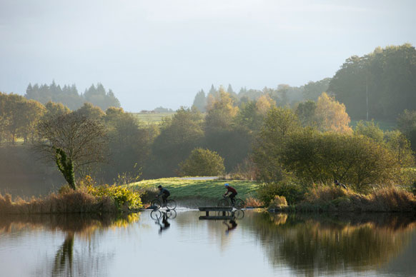 Domaine des Etangs pond