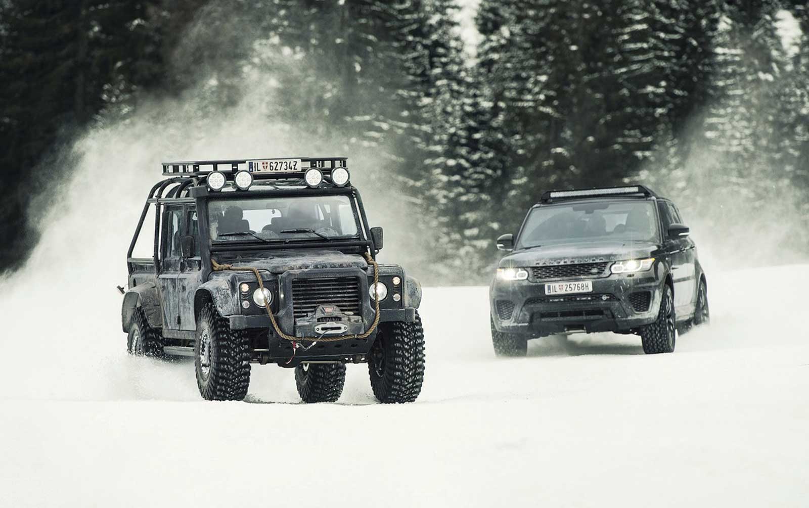 Land Rover Defender Bond Spectre