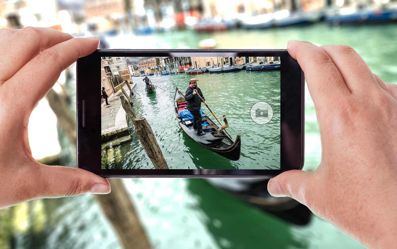 Venice smartphone Expedia travel survey