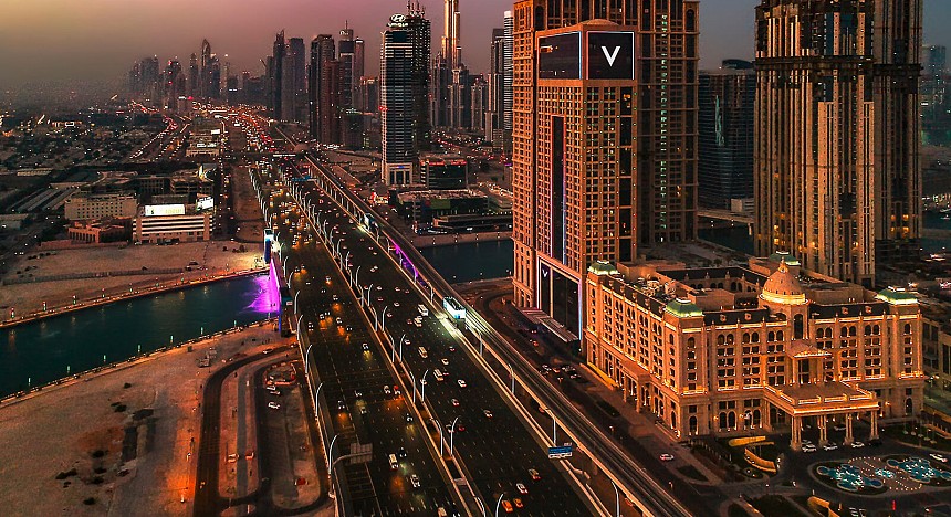 Al Habtoor City, Restaurants, Festive Season, Christmas, Winter holidays, The Polo bar, Winter garden, The Market,  eat, dine, food and drinks, celebrate, luxury hotels, five star hotels, suites,