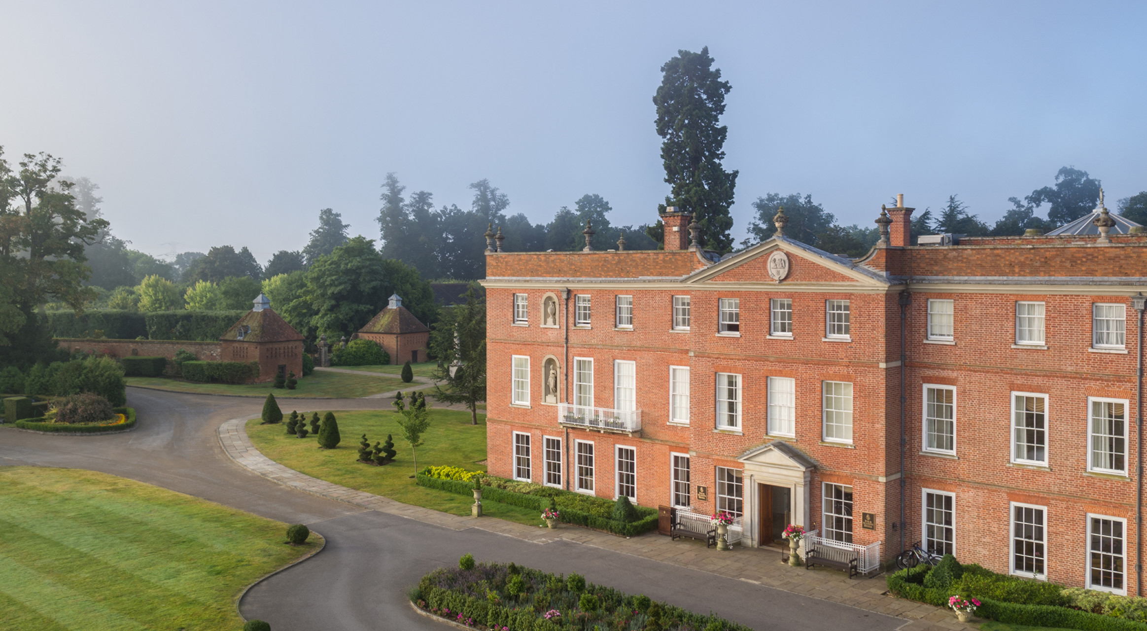 HOTEL INTEL: Seasonal wonders in the British countryside | Luxury
