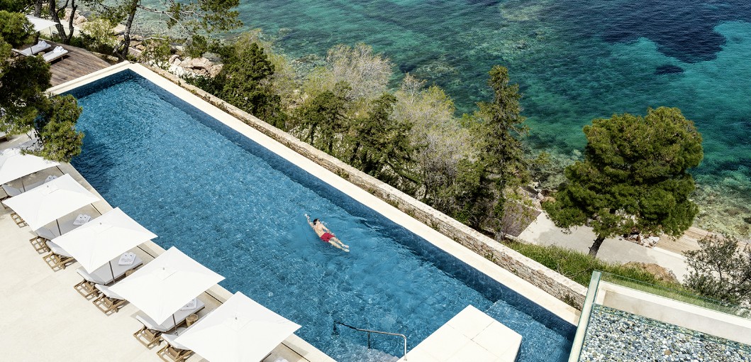 Luxury Hotels & Resorts in Greece