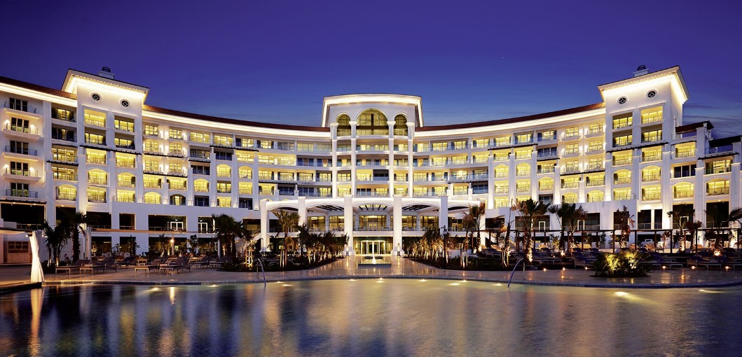 The Waldorf Astoria Dubai Palm Jumeirah - Jet Lag Guru