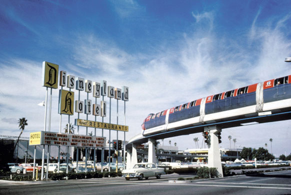 Disneyland hotel opens