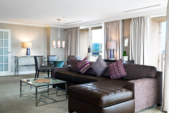 Elite Honeymoon Suite - InterContinental LA