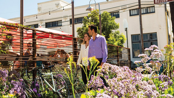 Four Seasons California stroll