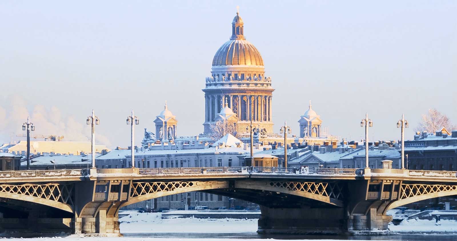 St Petersburg in the snow