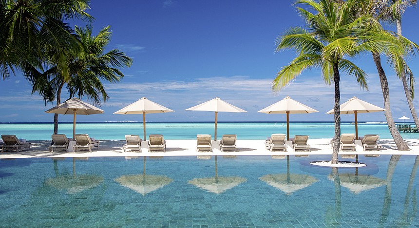 Gili Lankanfushi, Maldives, Luxury Resorts, Pool, Spa, Travel, Beach, Island, Water villas, Yoga, Chef, restaurant 
