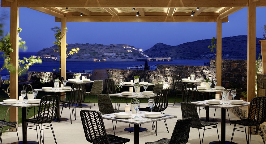 Cayo Resort & Spa, Restaurant, Eat, Gourmet News. Tasty food, Greek cuisine, Cretan cuisine, dining, drinks, news, Greek classics, Pizzas