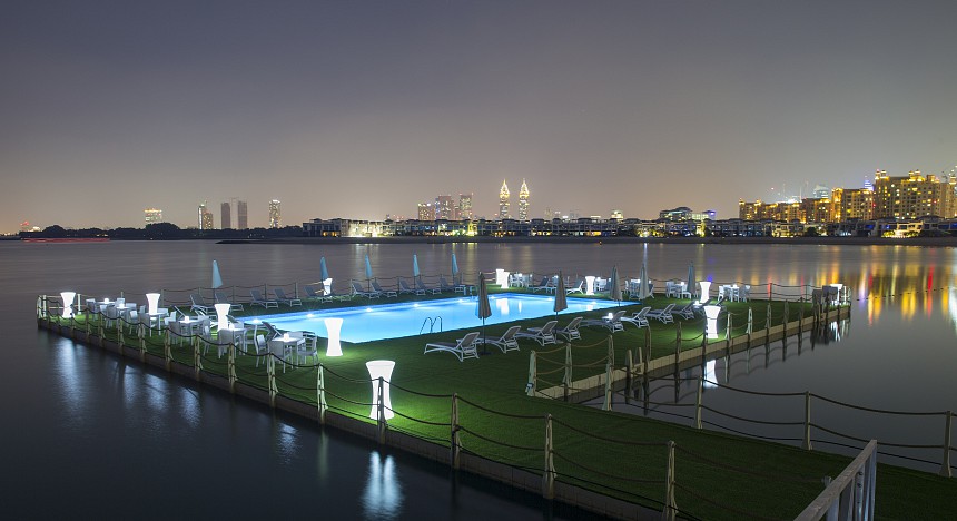 Palm Jumeirah, floating pool, Dubai