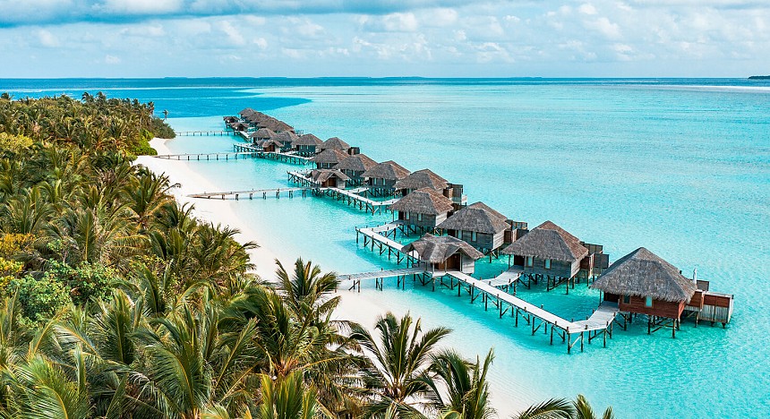 Conrad Maldives Rangali Island, Maldives, luxury travel, maldives islands, underwater restaurant, luxury ocean pool villas, beautiful islands, honeymoon, couples, friends, travellers, family travel, explore, experience, spa, restaurants
