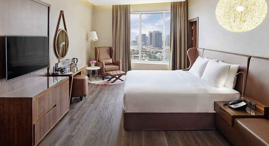 Radisson Blu Hotel, Dubai Canal View, Debut hotel, luxury hotels in Dubai, Pool, Dubai Canal, Restaurants, Rooms