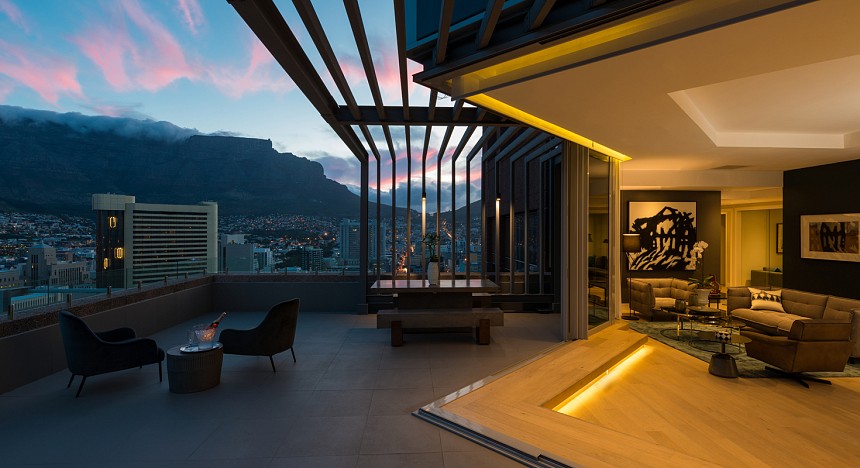 Radisson Blu Hotel & Residence Cape Town, Luxury Hotels, Pool, Luxury Travel, Escapes, Restaurants, Hotels in Cape Town