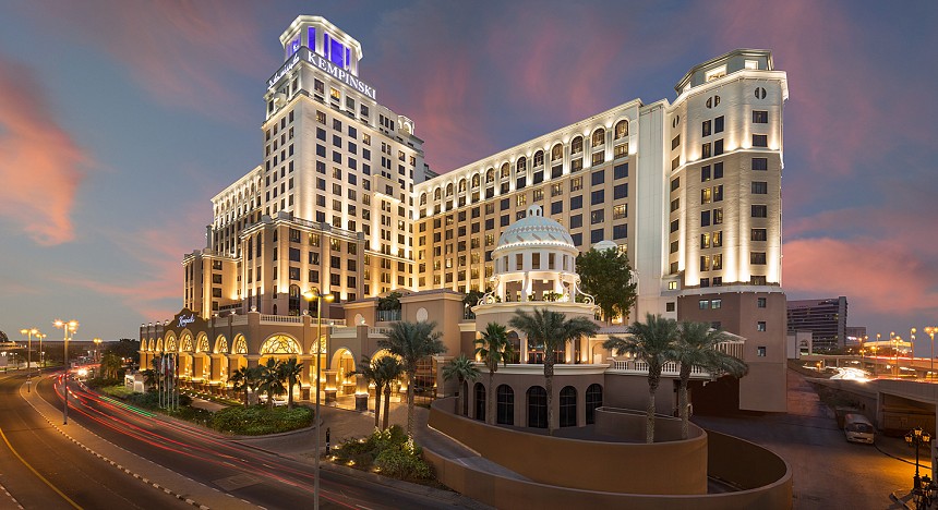 Kempinski Mall of the Emirates, Dubai, Luxury Hotels in Dubai, Malls, Shopping, Spa, pool, Restaurants, dining, Alps