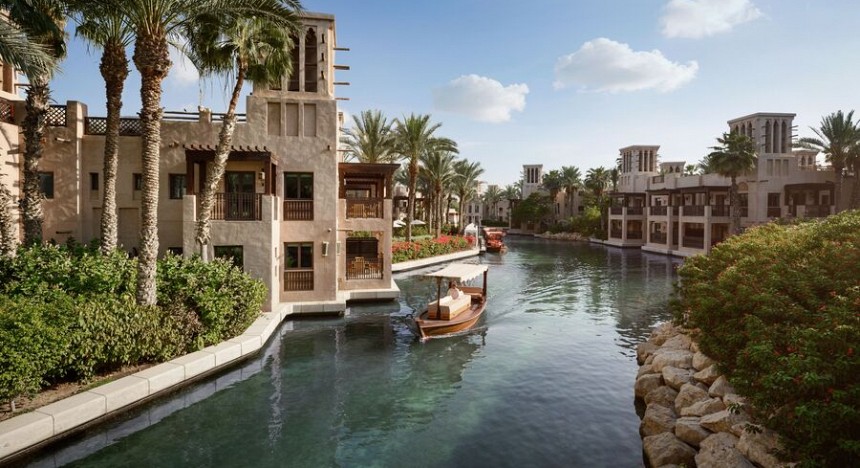 Malakiya Villas, Madinat Jumeirah, luxury villas in dubai, private beach, private yoga, talise spa