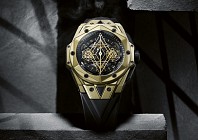WATCHES: Black & Gold