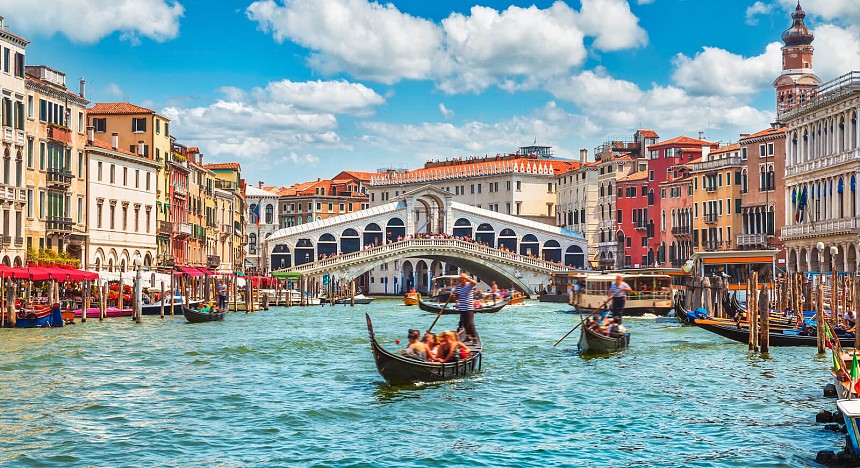Tourist tax comes into effect for Venice