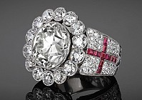 Papal jewellery on sale for almost $2m
