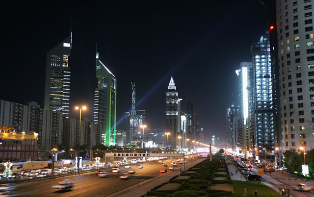 Sheikh Zayed Road, Gulf, Dubai, tourism, Abu Dhabi, motoring, expansion, road, motorway, highway, superhighway, RAK, UAE, traffic, tourism, Palm Jumeirah, Dubai Marina