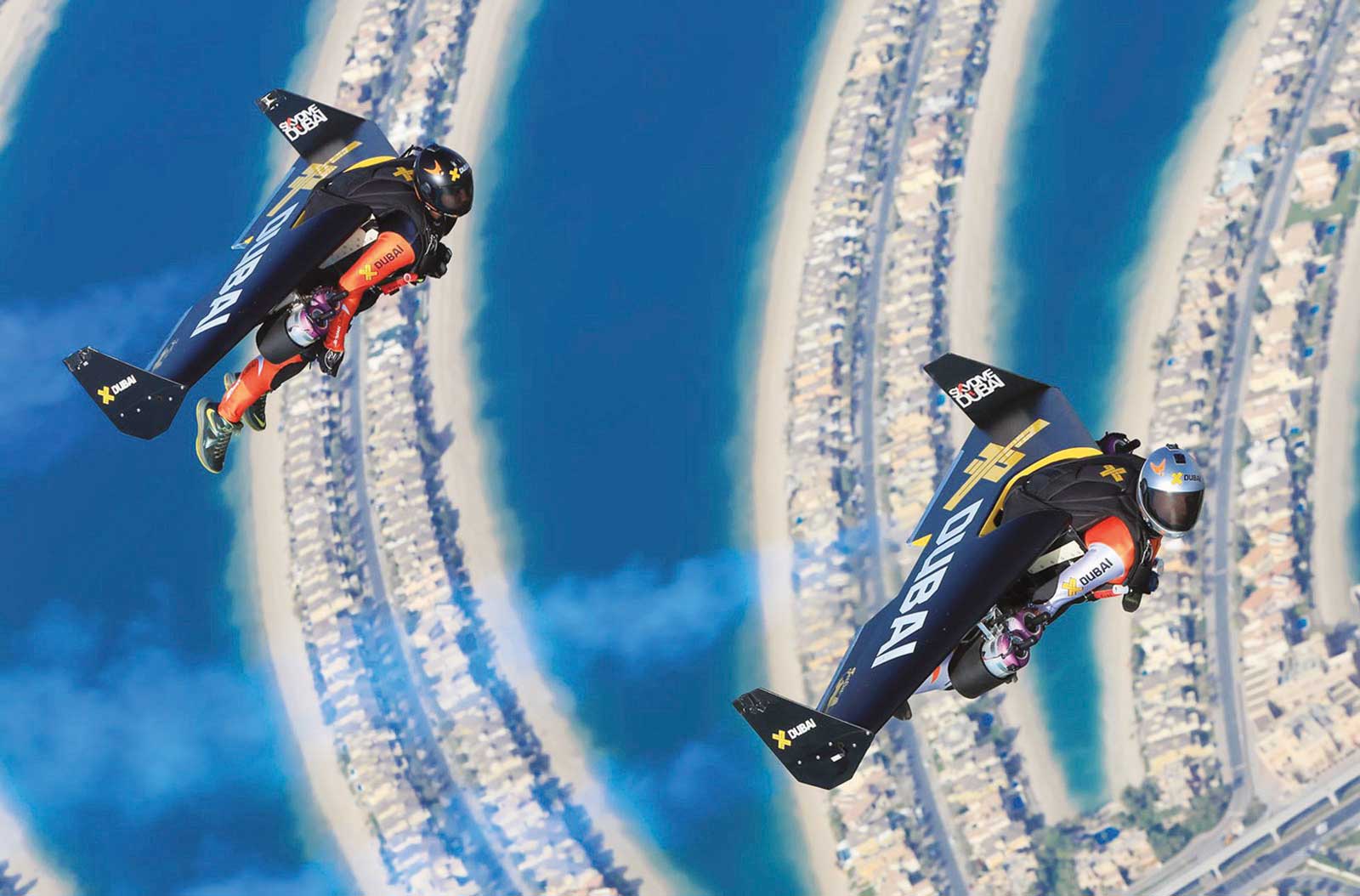 Daredevil duo uses jetpacks for breathtaking trip over Dubai - ABC7 San  Francisco