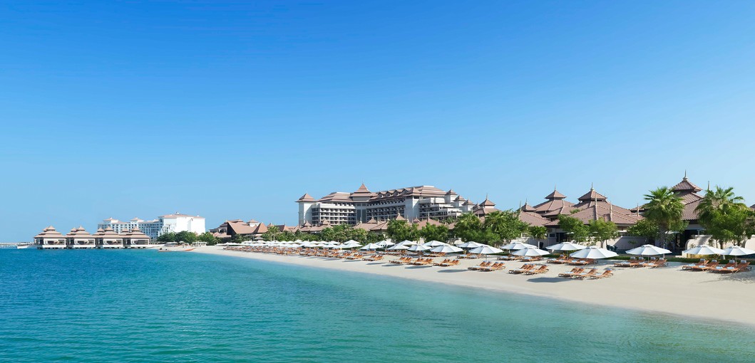 Plunge into a tropical paradise with Anantara The Palm Dubai Resort ...