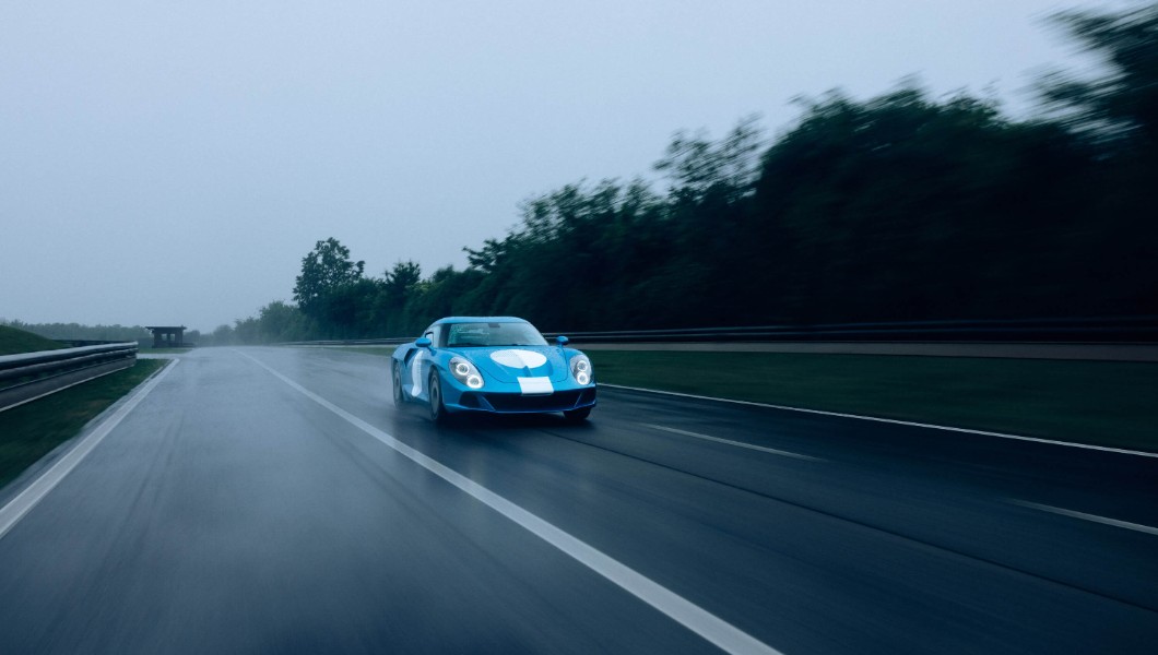 AGTZ Twin TaiL