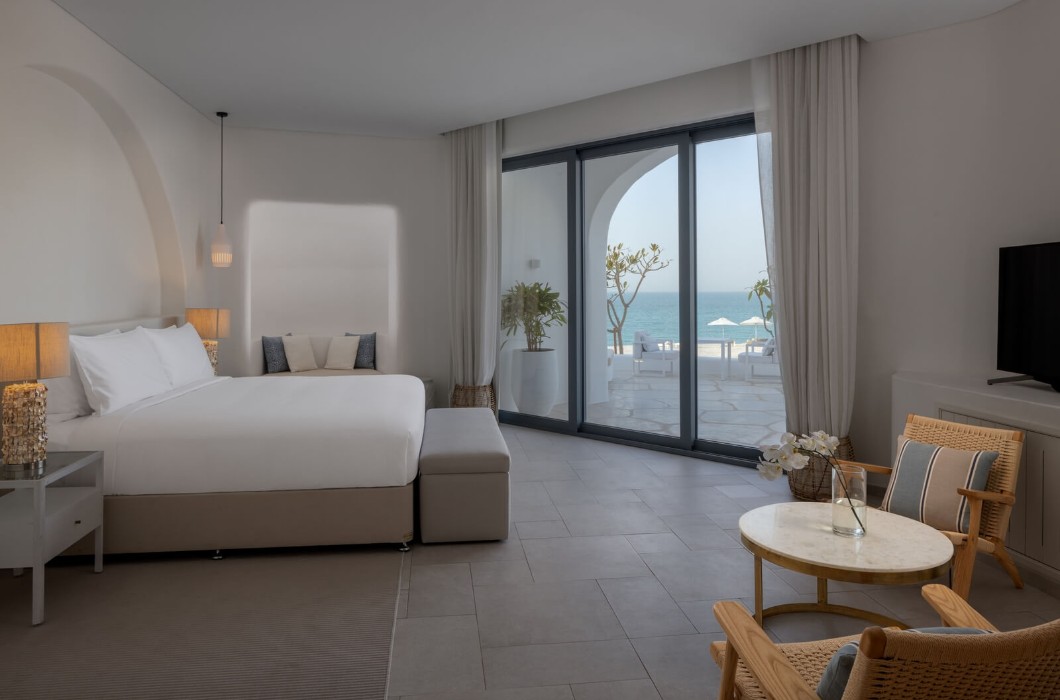 Anantara Santorini Abu Dhabi 