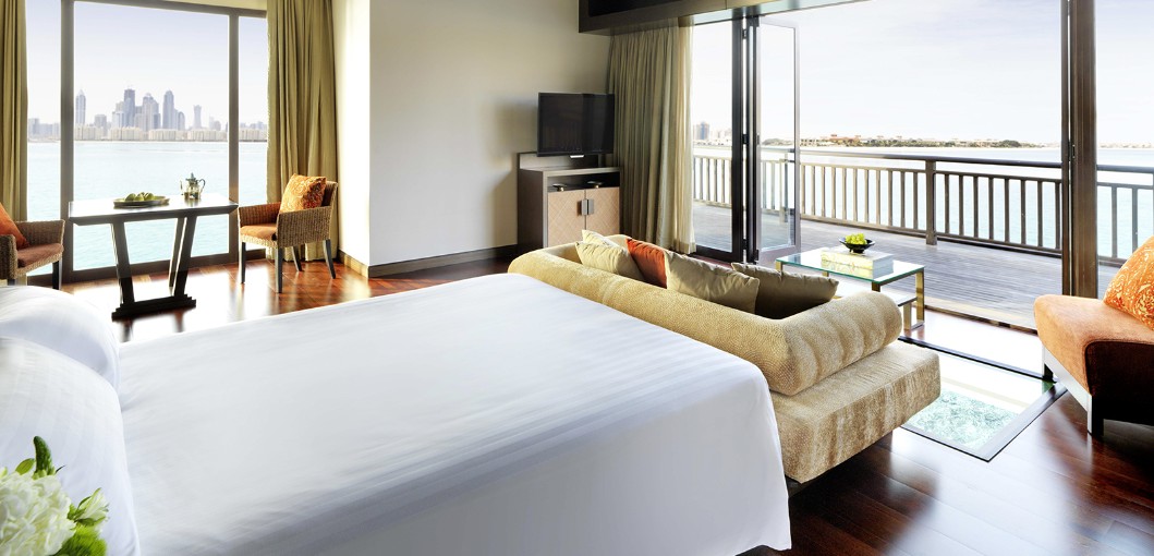 Palm Jumeirah Hotel | Anantara The Palm Dubai Resort