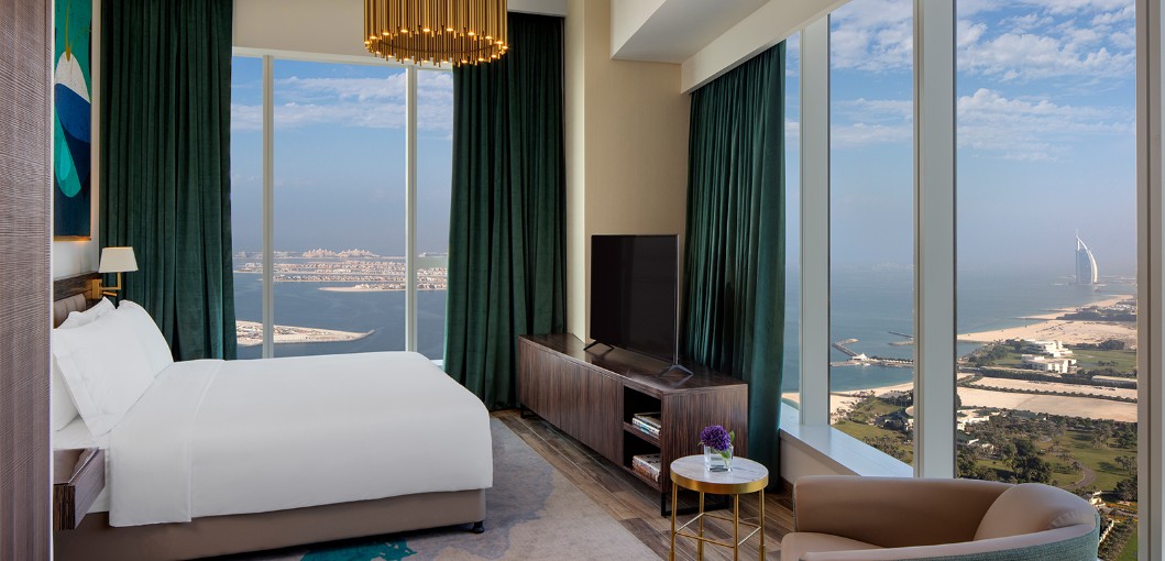 Avani Palm View Dubai Hotel &amp; Suites