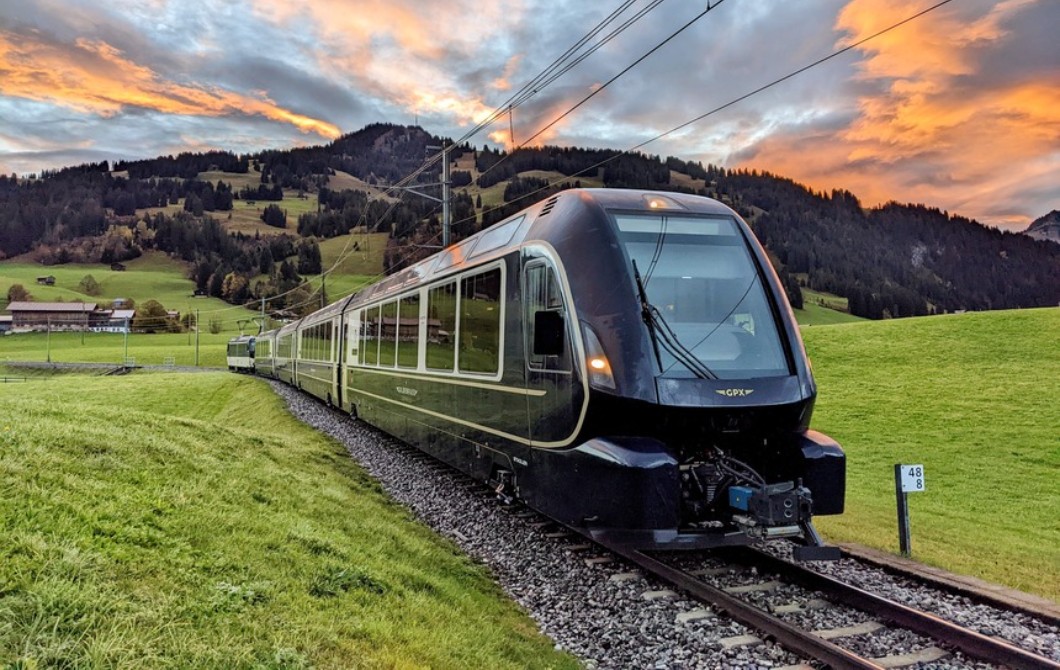 The Goldenpass Express (GPX)