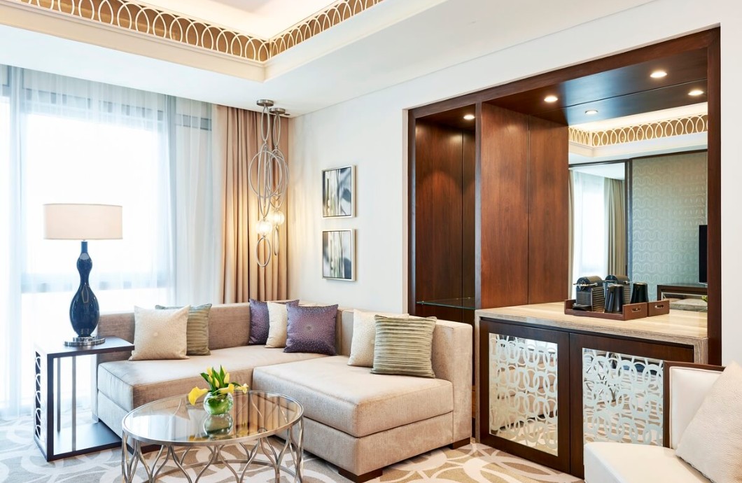 Al Habtoor City Hotel Collection- Habtoor Palace, Hilton Dubai Al Habtoor City, V Hotel