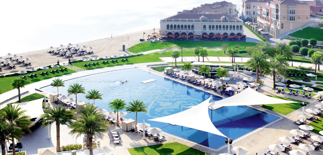 The Ritz-Carlton Abu Dhabi, Grand Canal