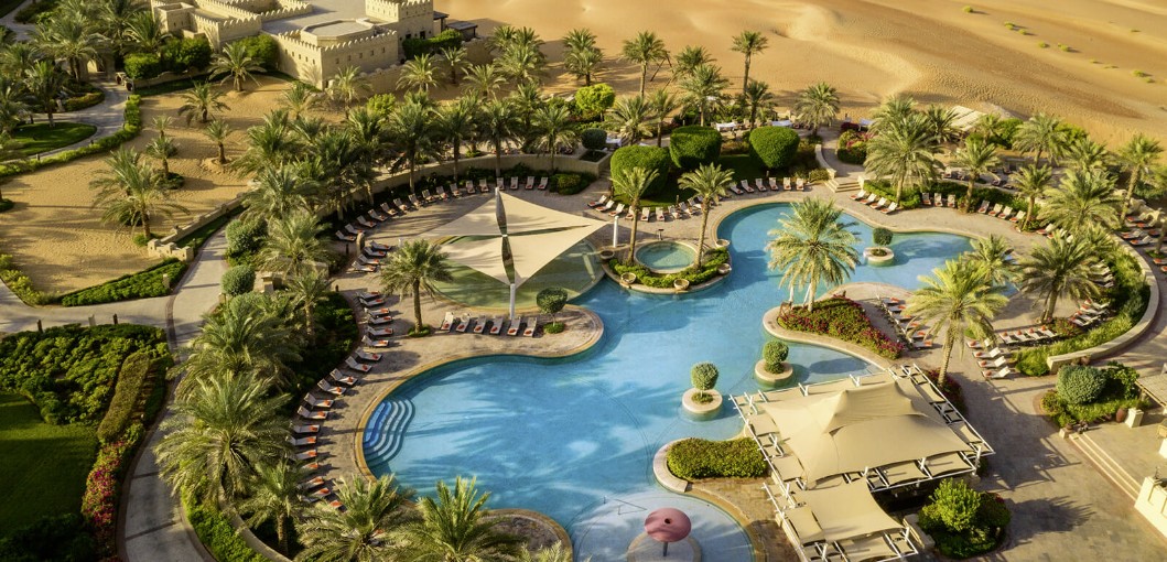 Abu Dhabi Resort | Qasr Al Sarab Desert Resort by Anantara