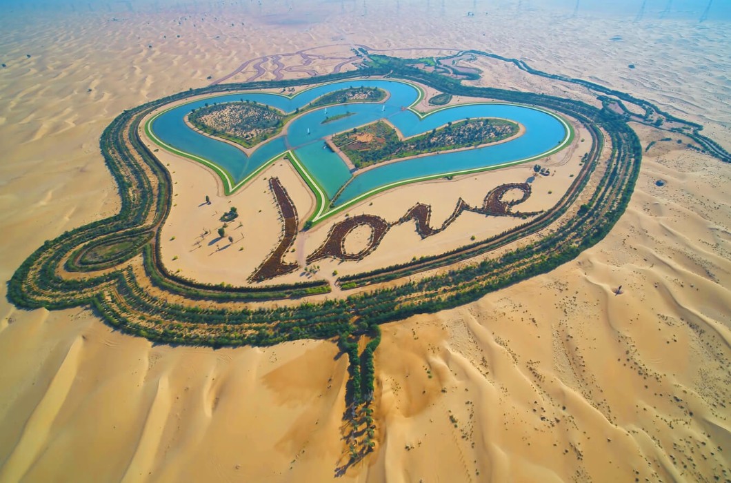 Love Lake Dubai 