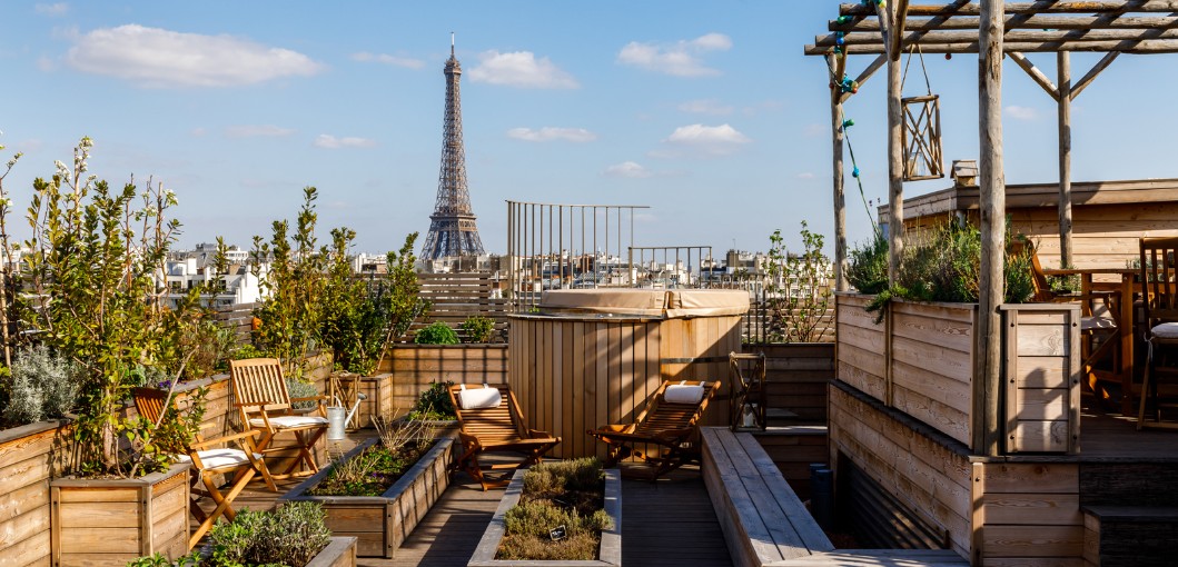 Louis Vuitton transformed Saint-Germain-des-Prés store into a bookstore  with writing room 