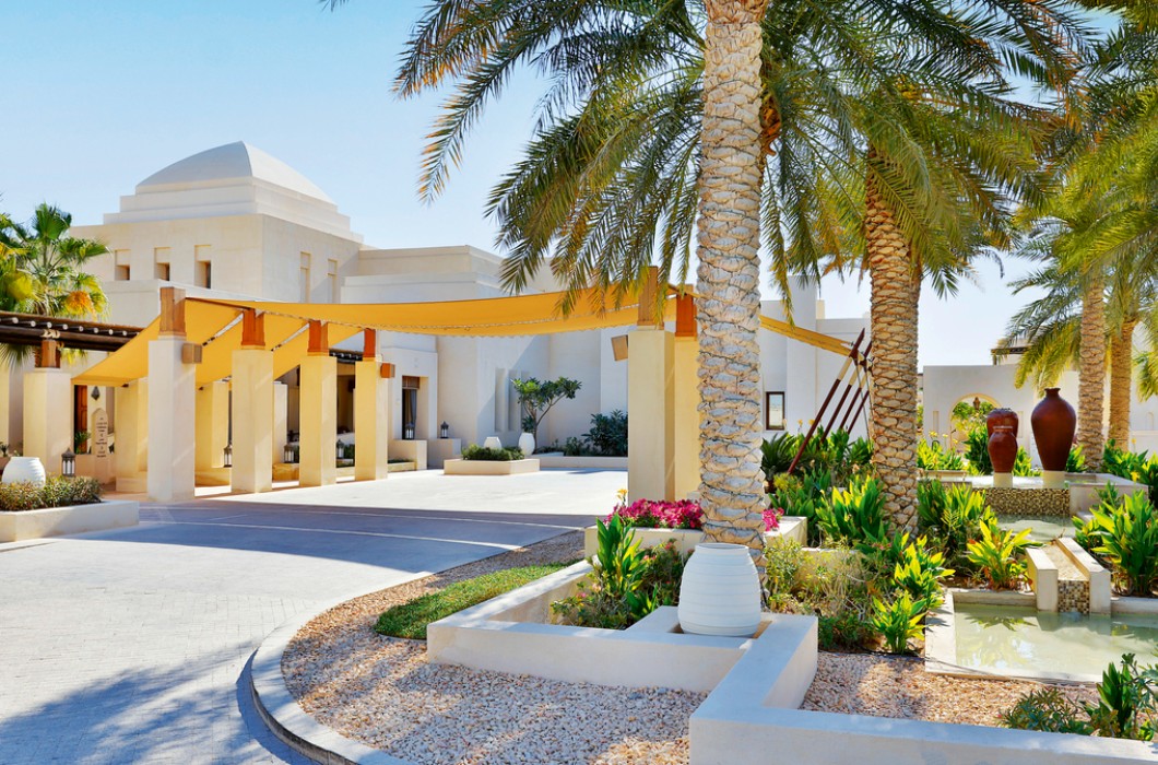 Al Wathba, a Luxury Collection Desert Resort & Spa