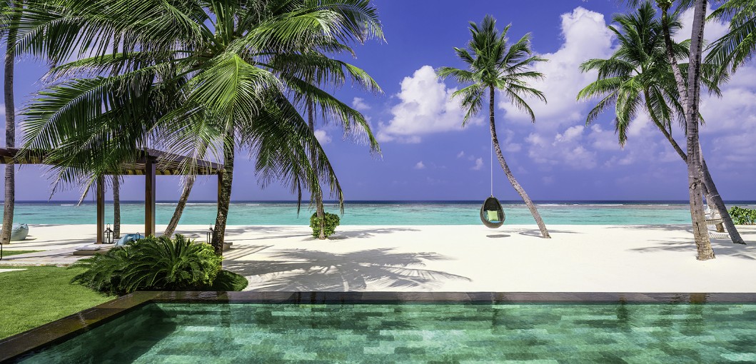 Luxury Hotel & Beach Resort, Maldives | One&Only Reethi Rah