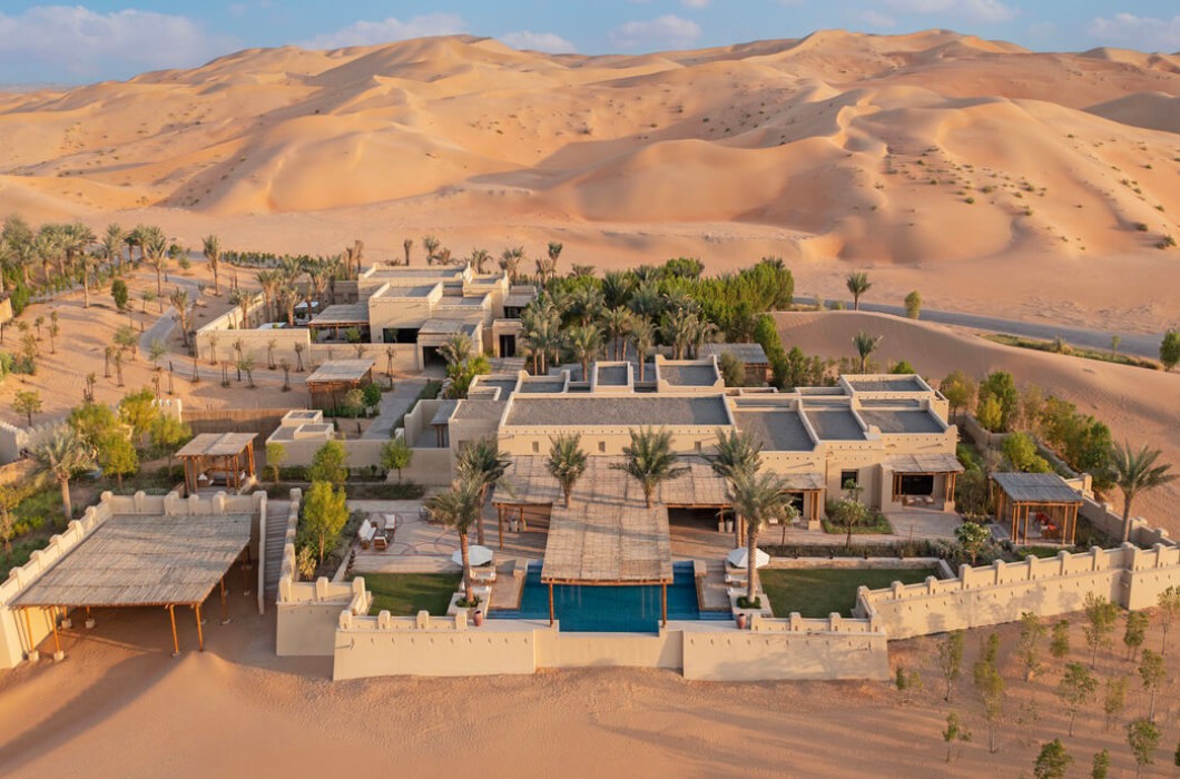 Qasr Al Sarab Desert Resort by Anantara