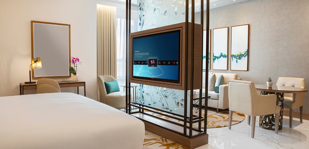 Al Jaddaf Rotana Suite Hotel