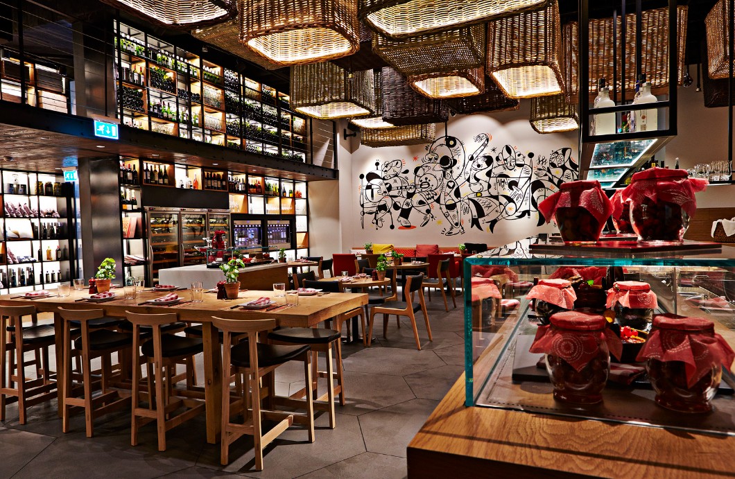Salero Tapas & Bodega, Kempinski Hotel Mall of the Emirates, Dubai