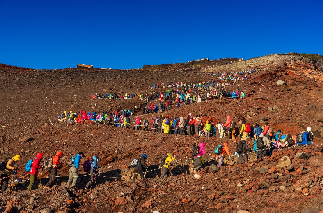 Mount Fuji introduces hiking fee