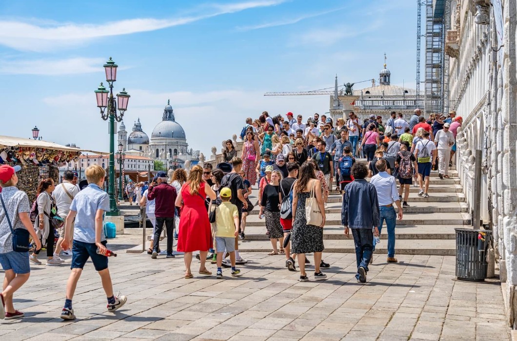 Venice introduces tourist tax
