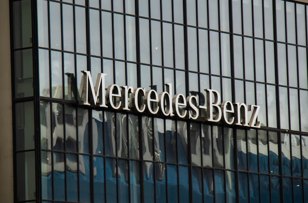 Mercedes-Benz Places/Binghatti 
