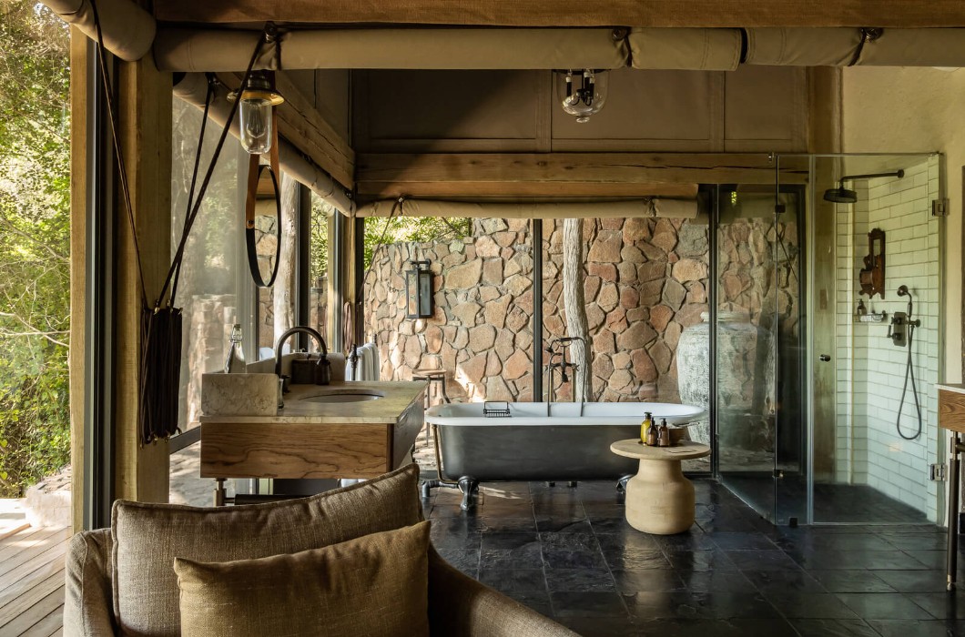 Singita Ebony