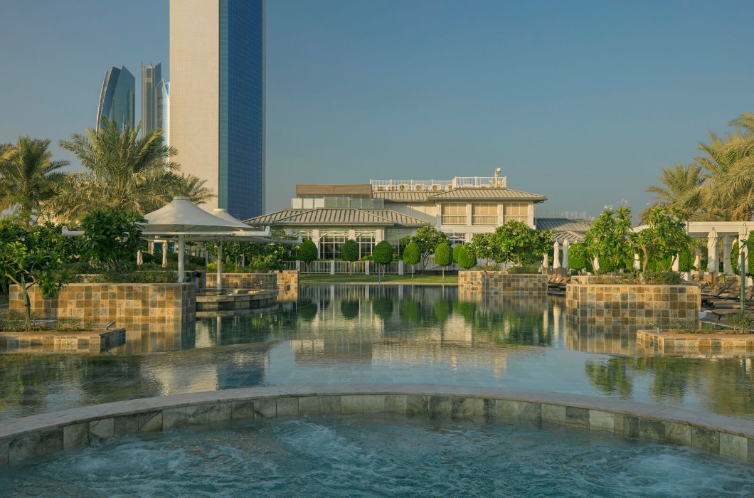 The St. Regis Abu Dhabi Pool