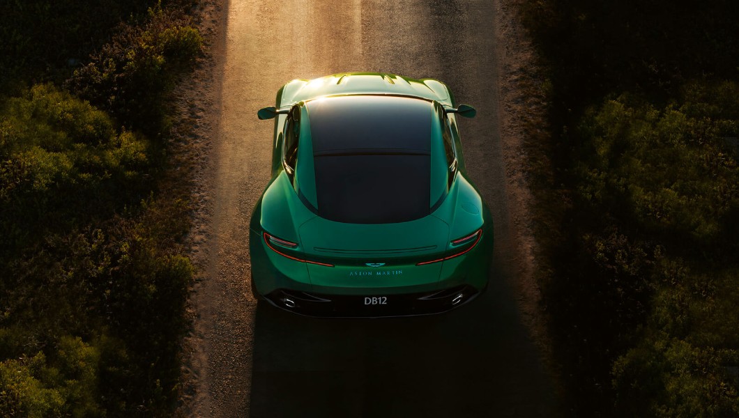 Aston Martin DB12