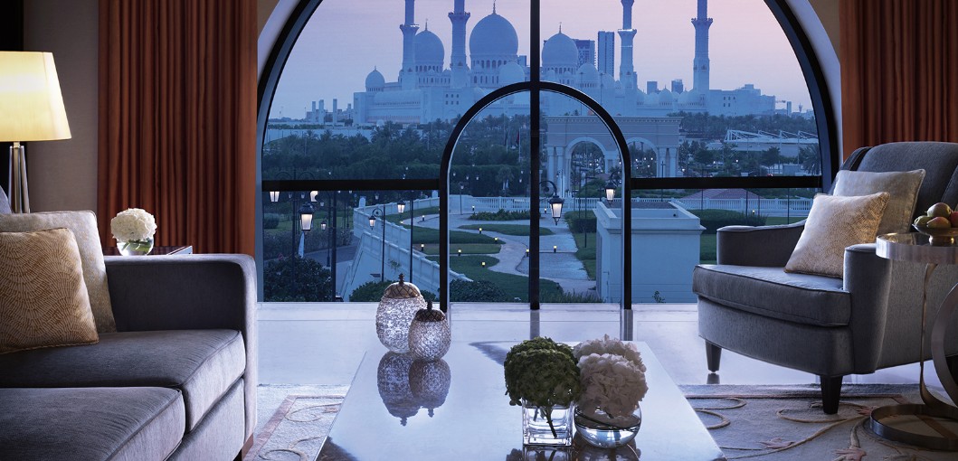 The Ritz-Carlton Abu Dhabi, Grand Canal - Abu Dhabi Luxury Hotel