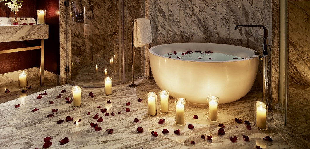 Dubai Luxury Hotels - Waldorf Astoria DIFC in Dubai